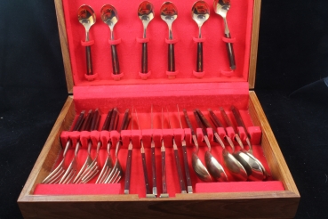 Bronzebesteck mit Rosenholz Griffen für 6 Personen 24 Teile Thailand im Holzkoffer