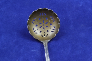 Zuckerstreulöffel versilbert (a)