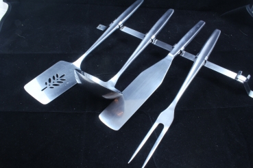 WMF 4 Küchenhelfer + Wandhalterung: Suppenkelle, Pfannenwender, Fleischgabel, Palette Cromargan