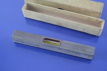 Kleiner Wetzstein mit Wasserwaage 12,8 cm