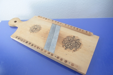 Alter Gurkenhobel Gemüsehobel Krauthobel aus Holz 46,5 x 18,0 cm