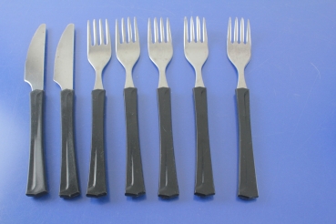 Konvolut DDR / GDR Besteck 2 Messer + 5 Gabeln + 1 Kaffeelöffel Plaste Griff