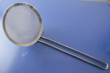 WMF Küchenhelfer Sieb Küchensieb 34 cm zum hängen Cromargan (c)