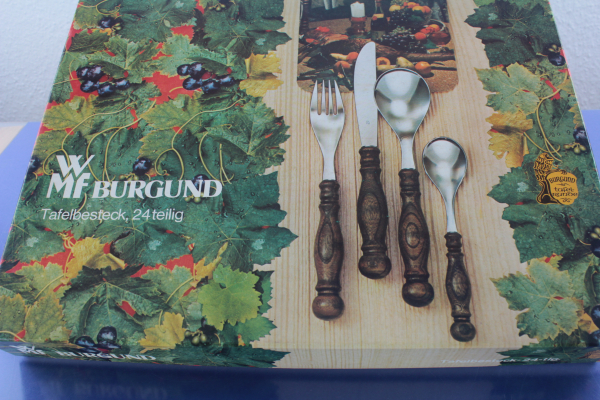 WMF Burgund Tafelbesteck 24 Teile OVP
