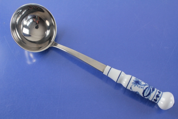 ABS DDR Zwiebelmuster Saucenkelle Porzellangriff 18/10 Edelstahl