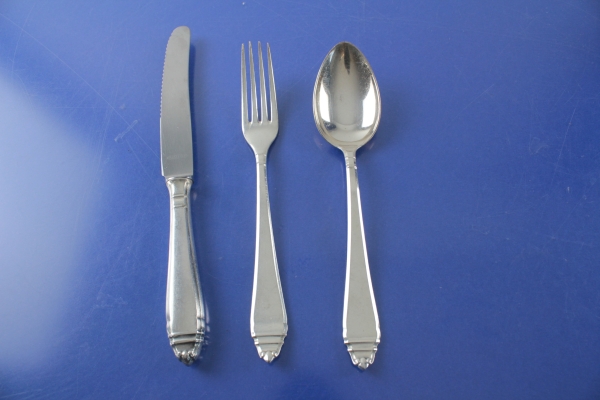 BSF 92 Art Deco Dessert Besteck für 6 Personen 18 Teile versilbert