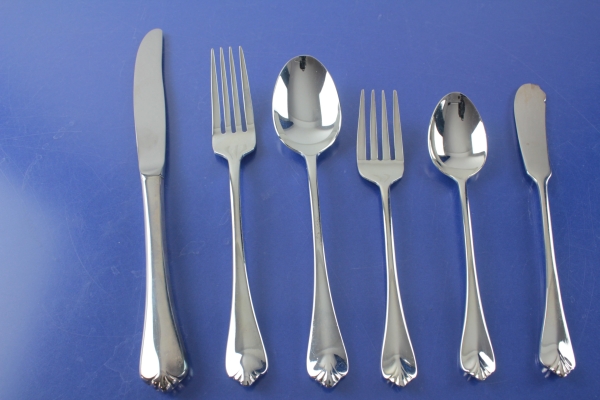 International Silverplate Besteck für 11 Personen 56 Teile versilbert