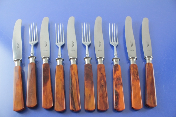 Besteck Chrom mit Bakelitgriffen 6 Messer + 4 Gabeln Witra Solingen
