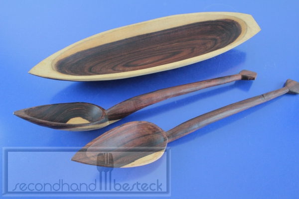 2 Holzlöffel und Holzschale aus Afrika