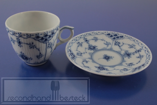 Royal Copenhagen Musselmalet Halbspitze Mokkatasse + Untere Porzellan