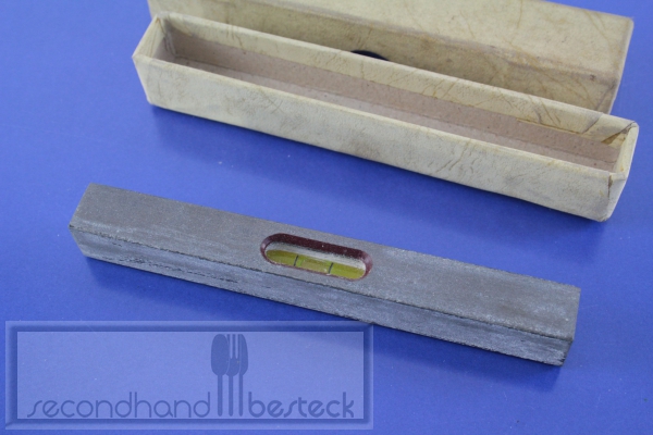 Kleiner Wetzstein mit Wasserwaage 12,8 cm