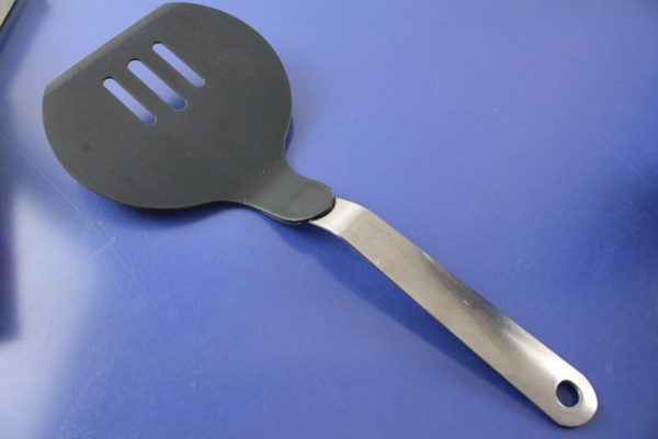 TCM Tchibo Pfannkuchenwender