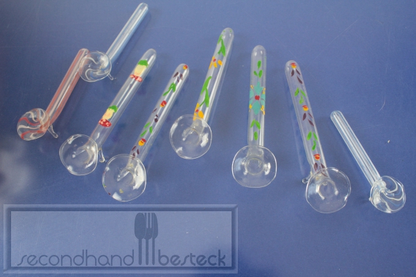 8 kleine Väschen liegend Tischdeko Glas