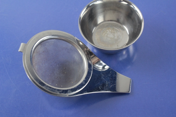 WMF Teesieb Abtropfsieb mit Abtropfschale Cromargan